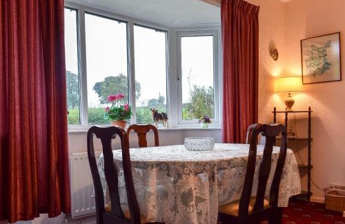 Aysgarth House | Penn Hill View Cottage
