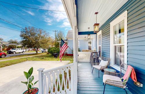East Hill House | Pensacola Blue