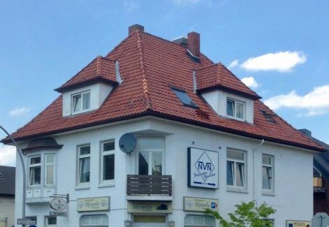 Rellingen House | Pension Akropolis