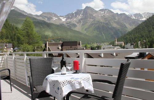 Solda House | Pension Cafè Olympia