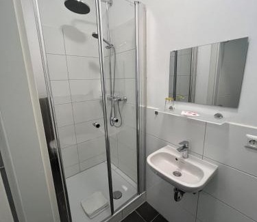 Wuelfel House | Pension Donau