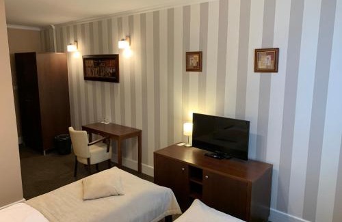 Zeliezovce Hotel | Pension Eden