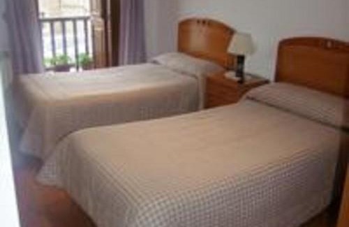 Cabezon de la Sal House | Pension Gades