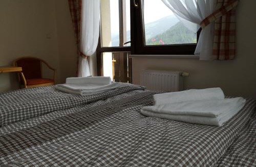 Hainzenberg House | Pension Gemshorn
