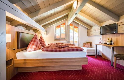 Siegsdorf House | Pension Gimpl, Chiemgaukarte neu