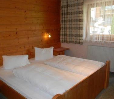 Neustift Im Stubaital House | Pension Holzknechthof am See
