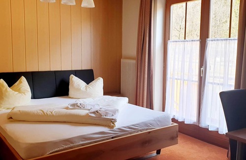 Trattenbach House | Pension Hubertushof