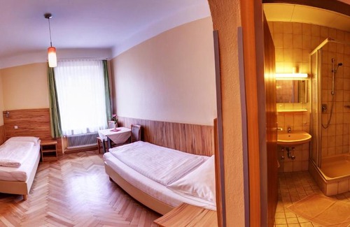 Elisabeth-Vorstadt Bed & Breakfast | Pension Jahn