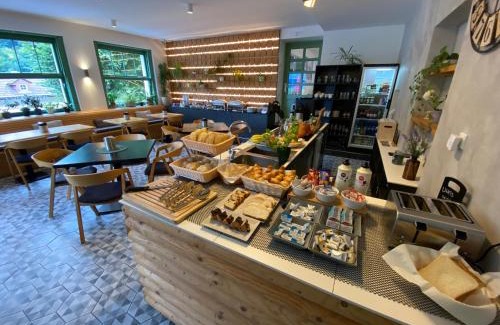 Hrensko Hotel | Pension Jitřenka Hřensko - Breakfast Included & Free Parking