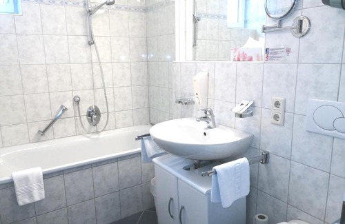 Nonntal House | Pension Katrin