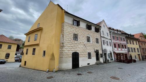 Cesky Krumlov House | Pension Linden