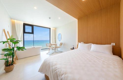 Jumunjin-eup House | Pension Ollah Gangneung