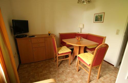 Maria Woerth Apartment | Pension Seevilla Annelies