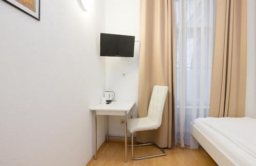 Roßau House | Pension Votiv
