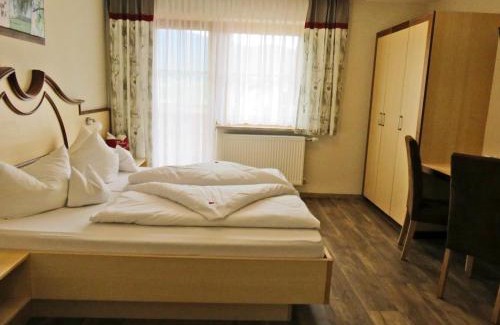 Thening House | Pension Weiß