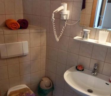 Tengen House | Pension zur frohen Einkehr