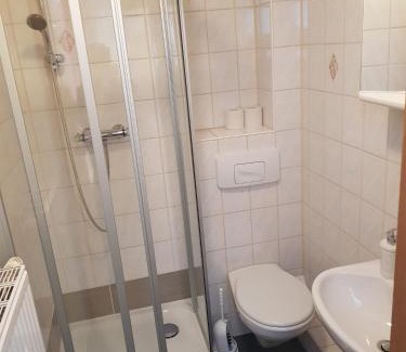 Gelenau House | Pension "Zur Katze"