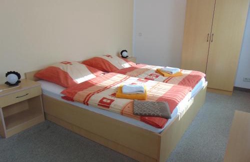 Gelenau House | Pension "Zur Katze"