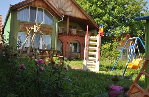 Albesti House | Pensiune Muzeu Traditional Poveste in Transilvania