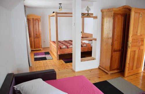 Vama House | Pensiunea Casa Elvira