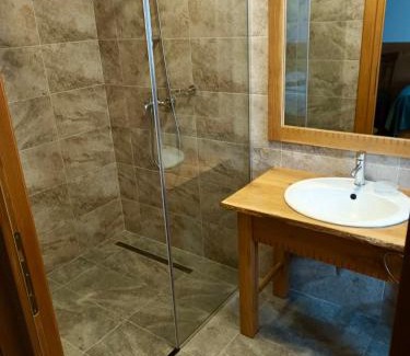 Viseu de Sus House | Pensiunea Coronita