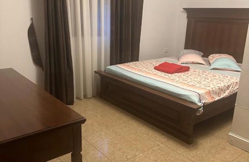 2 Mai House | Pensiunea crina cristi si father