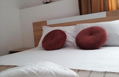 Craiova Apartment | Pensiunea Eden House