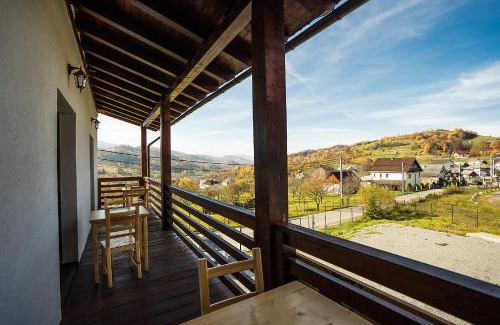 Sacel House | Pensiunea HOJDA