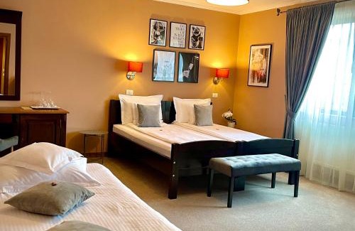 Alba Iulia House | Pensiunea Marylou