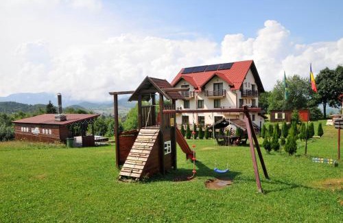 Fundata Bed & Breakfast | Pensiunea Recanto