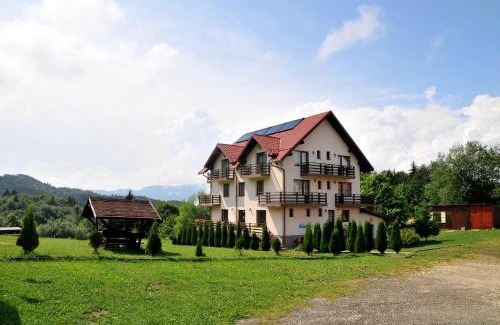 Fundata Bed & Breakfast | Pensiunea Recanto