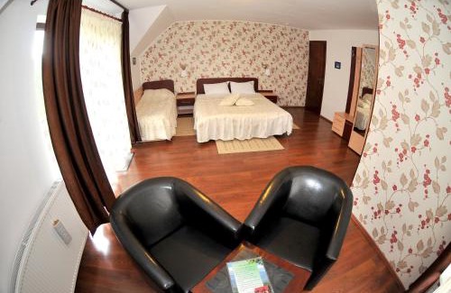 Fundata Bed & Breakfast | Pensiunea Recanto