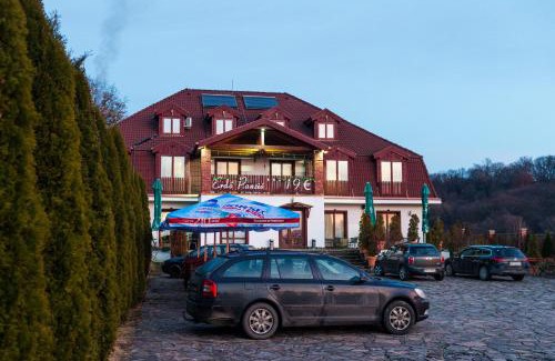 Feliceni Bed & Breakfast | Pensiunea si Restaurant Erdo