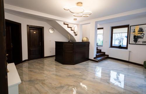 Arad House | Pensiunea White Residence