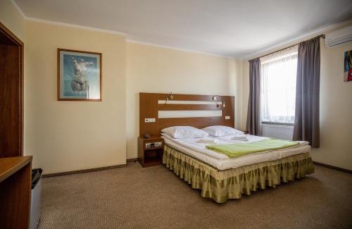 Osieczna Bed & Breakfast | Pensjonat Rogatka