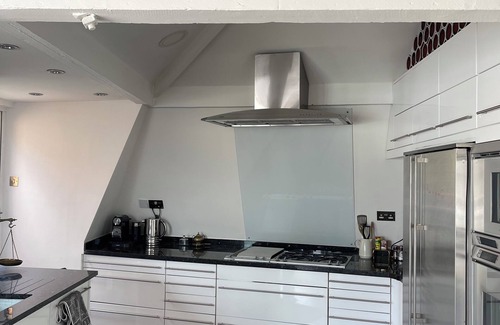 Elephant and Castle Apartment | Penthouse 2 bed with sky garden in the heart of London’s Borough Market
