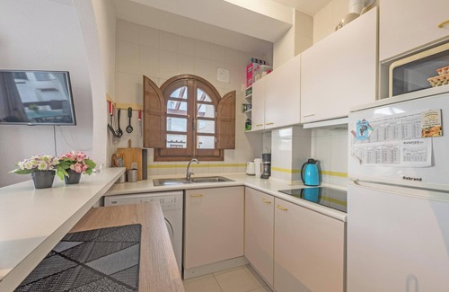 Torrevieja Apartment | Penthouse Apartment Near the Beach with Sea View, Pool, Wi-Fi, A/C & Terrace