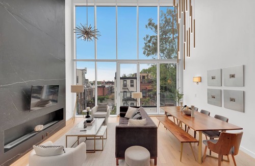 Clinton Hill Condo | Penthouse Brooklyn Barclays Center 30 minutes to Time Square