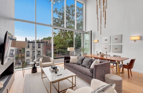 Clinton Hill Condo | Penthouse Brooklyn Barclays Center 30 minutes to Time Square