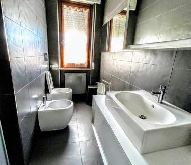 Marina di Carrara Apartment | -Penthouse con Terrazza Panoramica -Free Parking-