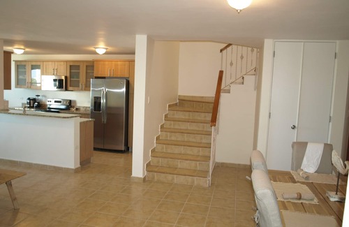 Sardinera Condo | PENTHOUSE CONDO | BEAUTIFUL | 3 BEDS | 3 BATHS | 2 LEVELS | MAGNIFICENT VIEWS