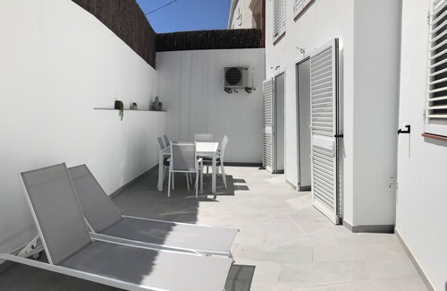 Cadaques Apartment | Penthouse, contemporary, new, parking, elevator, 2 bedrooms +1 sofa bed
