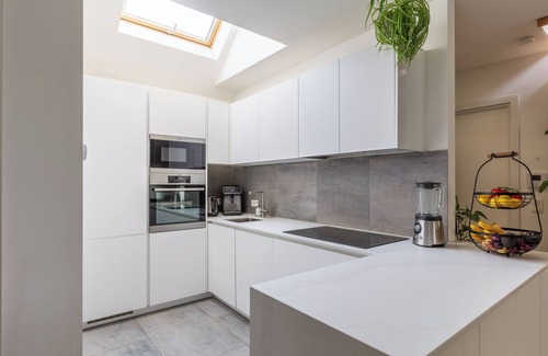 Schipperskwartier Apartment | Penthouse Duplex w/Elevator, Terrace, Office & Piano near Eilandje & Center