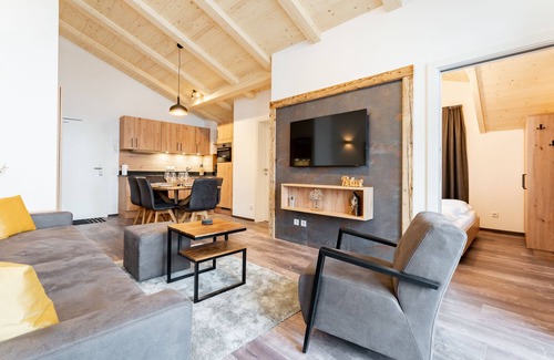 Kaprun Apartment | Penthouse in the heart of Kaprun & stunning views