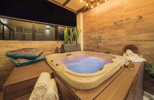 Cali Apartment | Penthouse Jacuzzi El Peñon's Best Location