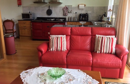 Probus Apartment | Penthouse Luxury Suite for 4 persons with 2 marble bathroom