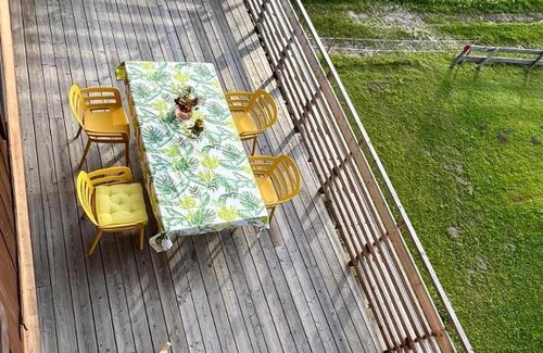 Kotschach-Mauthen Apartment | Penthouse mit Bergblick im Kärntner Bauernhaus mit 2 sonnigen Dachterrassen