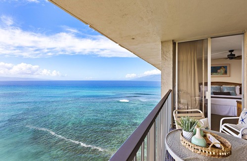 Napili Condo | Penthouse oceanfront great for whale watching