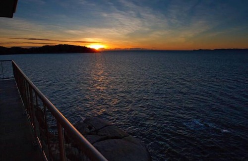 Nelly Bay Apartment | Penthouse on Bright Point