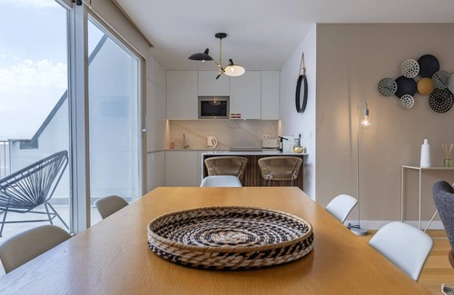 Se Apartment | Penthouse on the Tagus in Alfama by LovelyStay